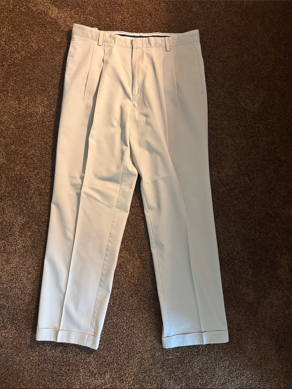 Dockers Men's Pleated Chinos in Cream